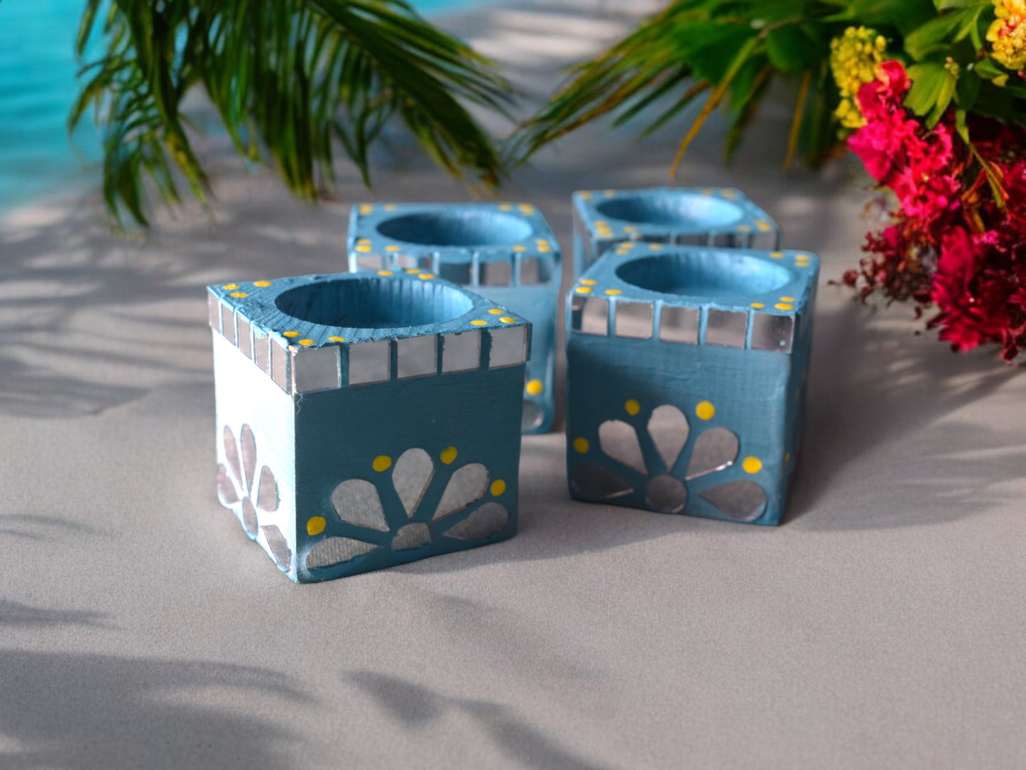 Small tea light candle holders turquoise